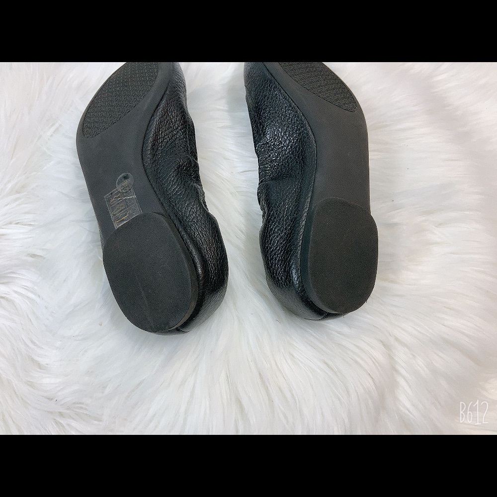 Authentic Tory Burch Sandal  size 7 1/2 M - Picture 6 of 8